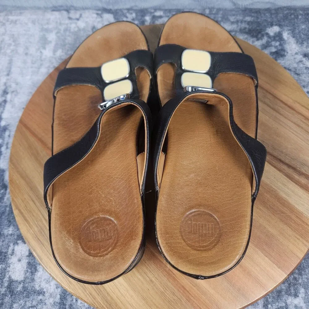 Fitflop Sandals Pietra II Womens 10 Black Leather Thongs Flip Flops Embellished